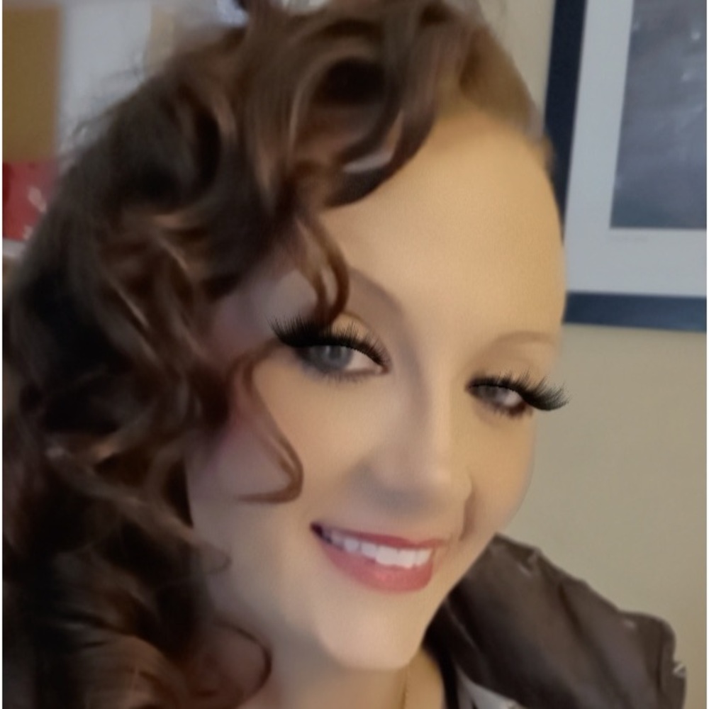 Meet your Posher, Amber